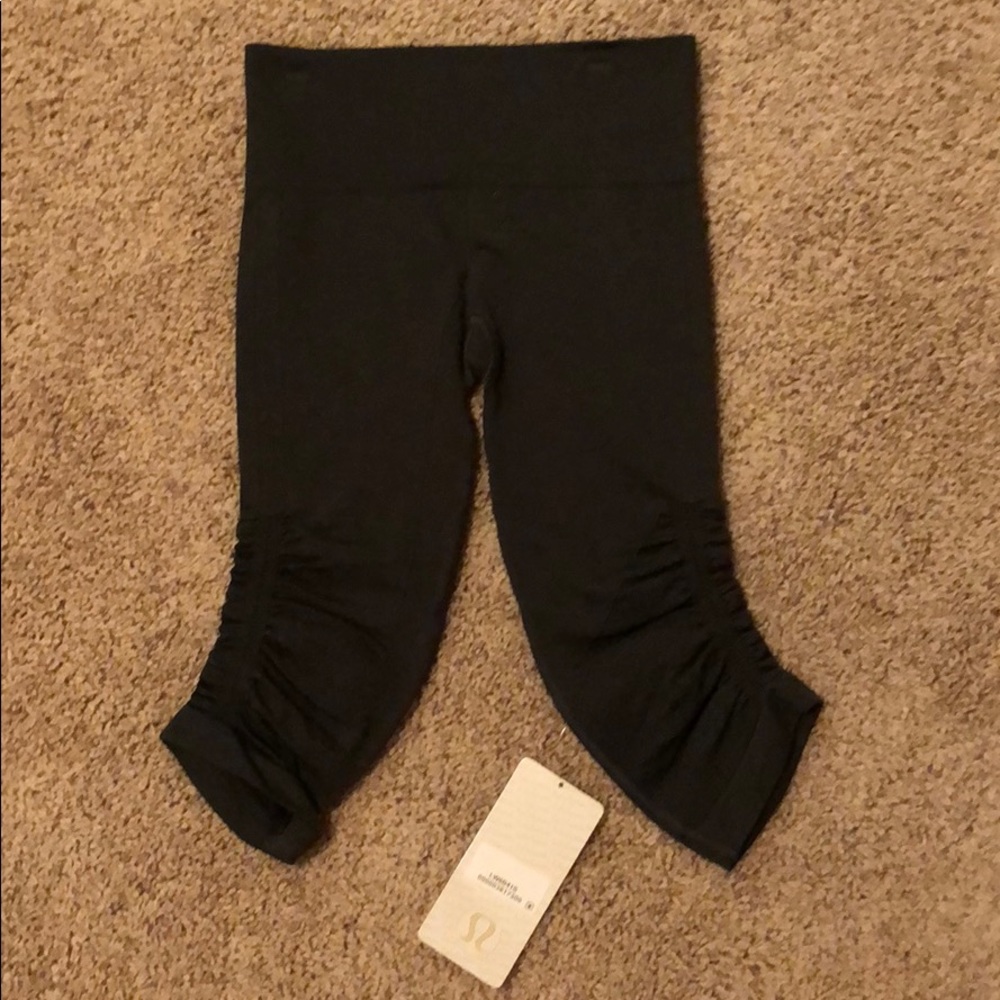 Lululemon In the Flow Crop II